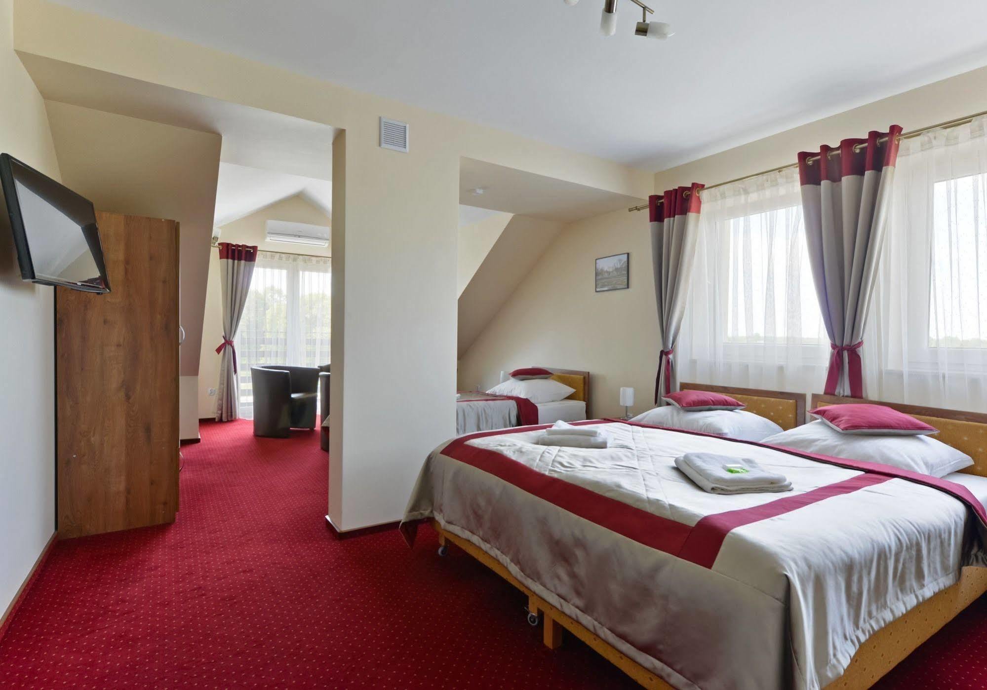 Hotel Dukat Biala Podlaska Exterior photo